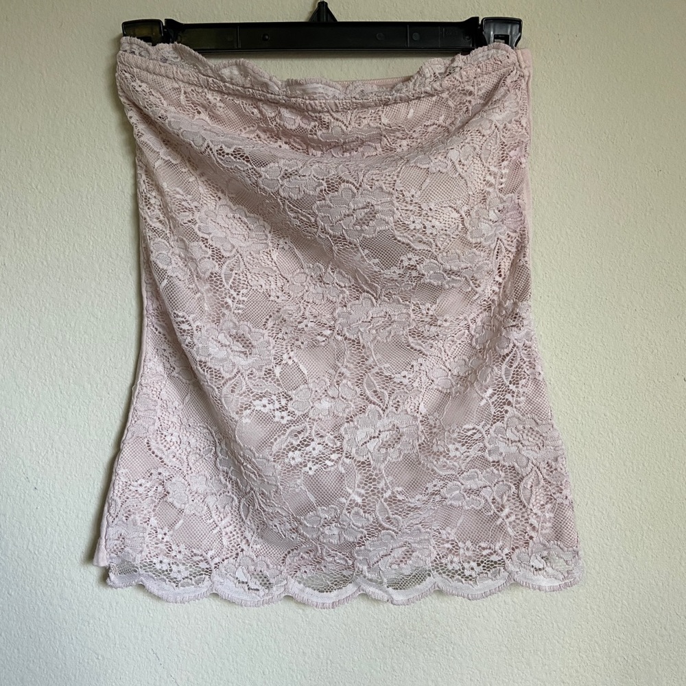 BLUSH LACE STRAPLESS TUBE TOP🌸